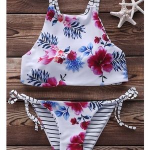 ZAFUL size 4 reversible halter bikini
